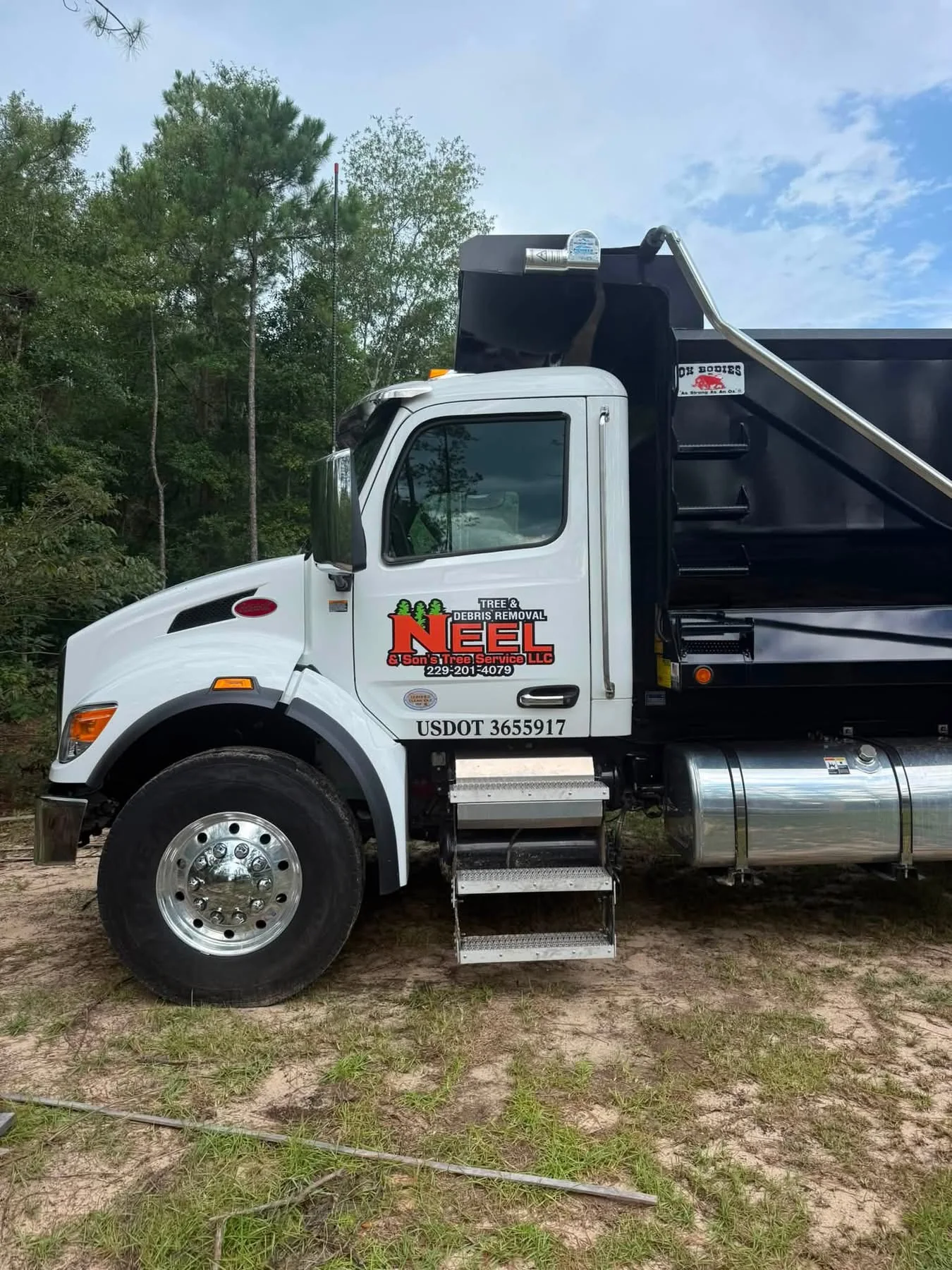 Neel Tree Service Truck